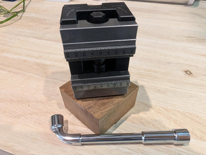 Carvera 4th Axis Vise