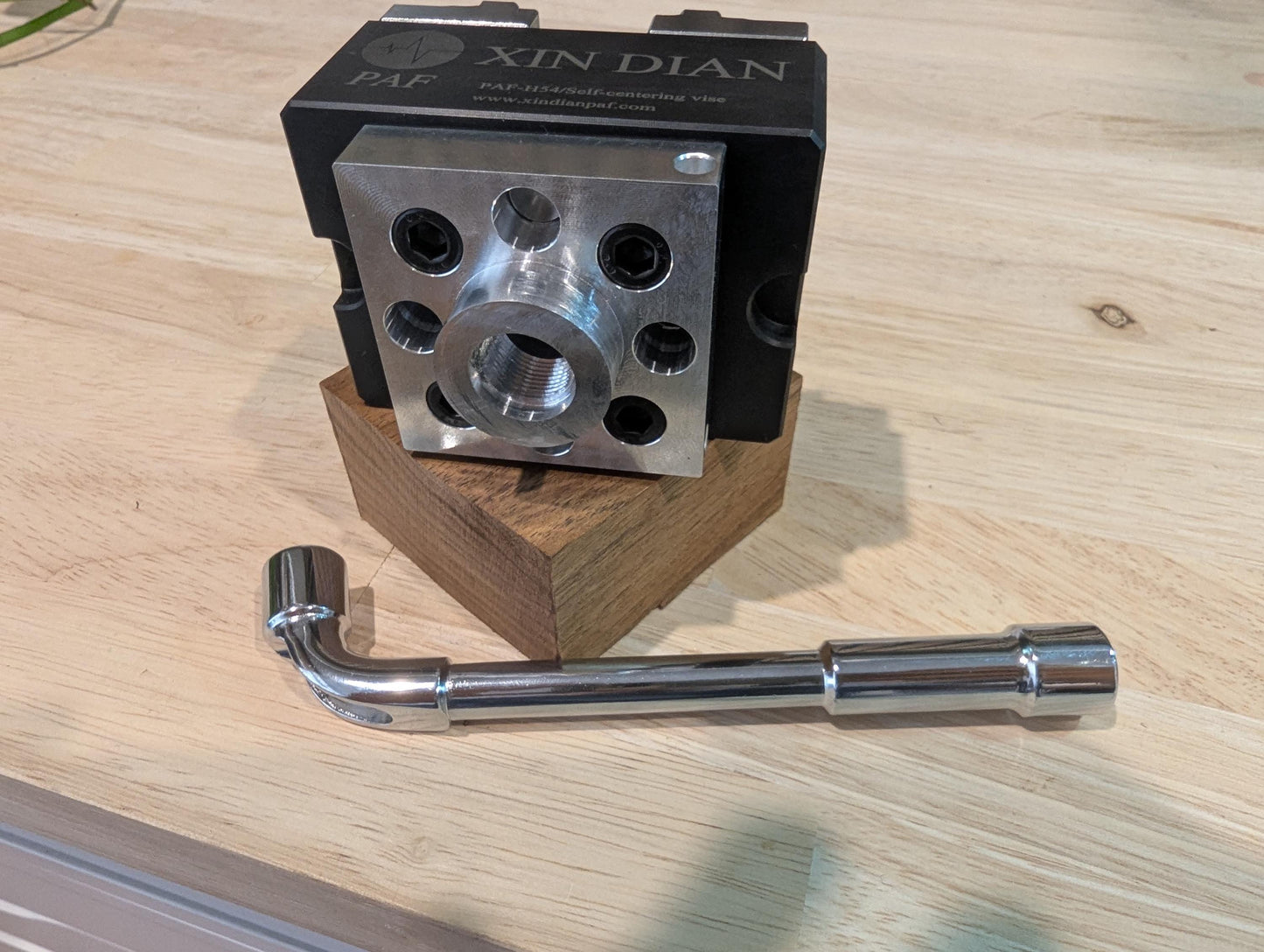 Carvera 4th Axis Vise