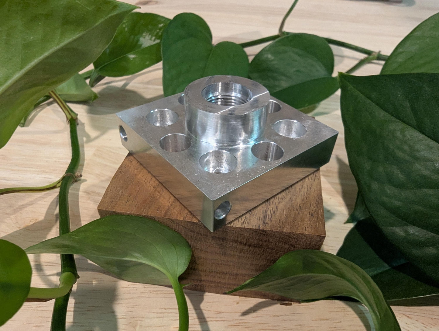 Carvera 4th Axis Vise